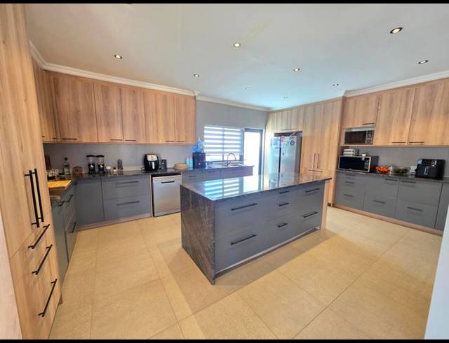 4 BEDROOM HOUSE FOR SALE IN MEYERTON CENTRAL